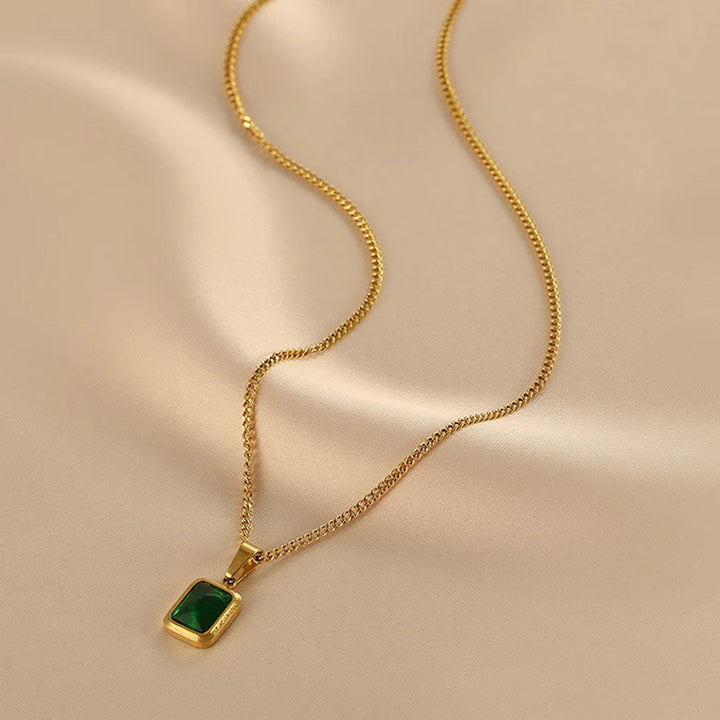 Anti-Tarnish Green Glow Necklace