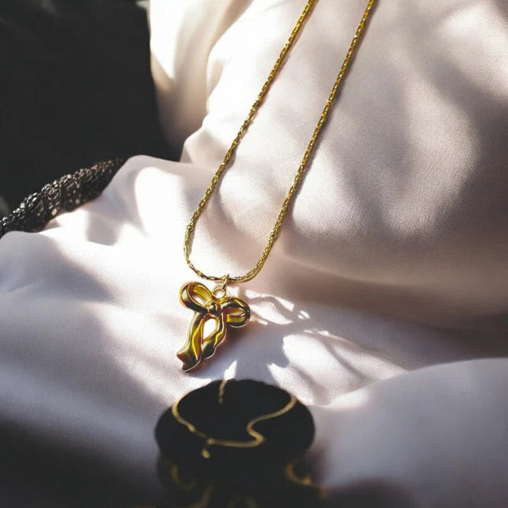 Anti-Tarnish Infinity Bow Necklace