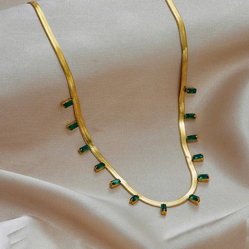 Anti-Tarnish Green Glow Necklace