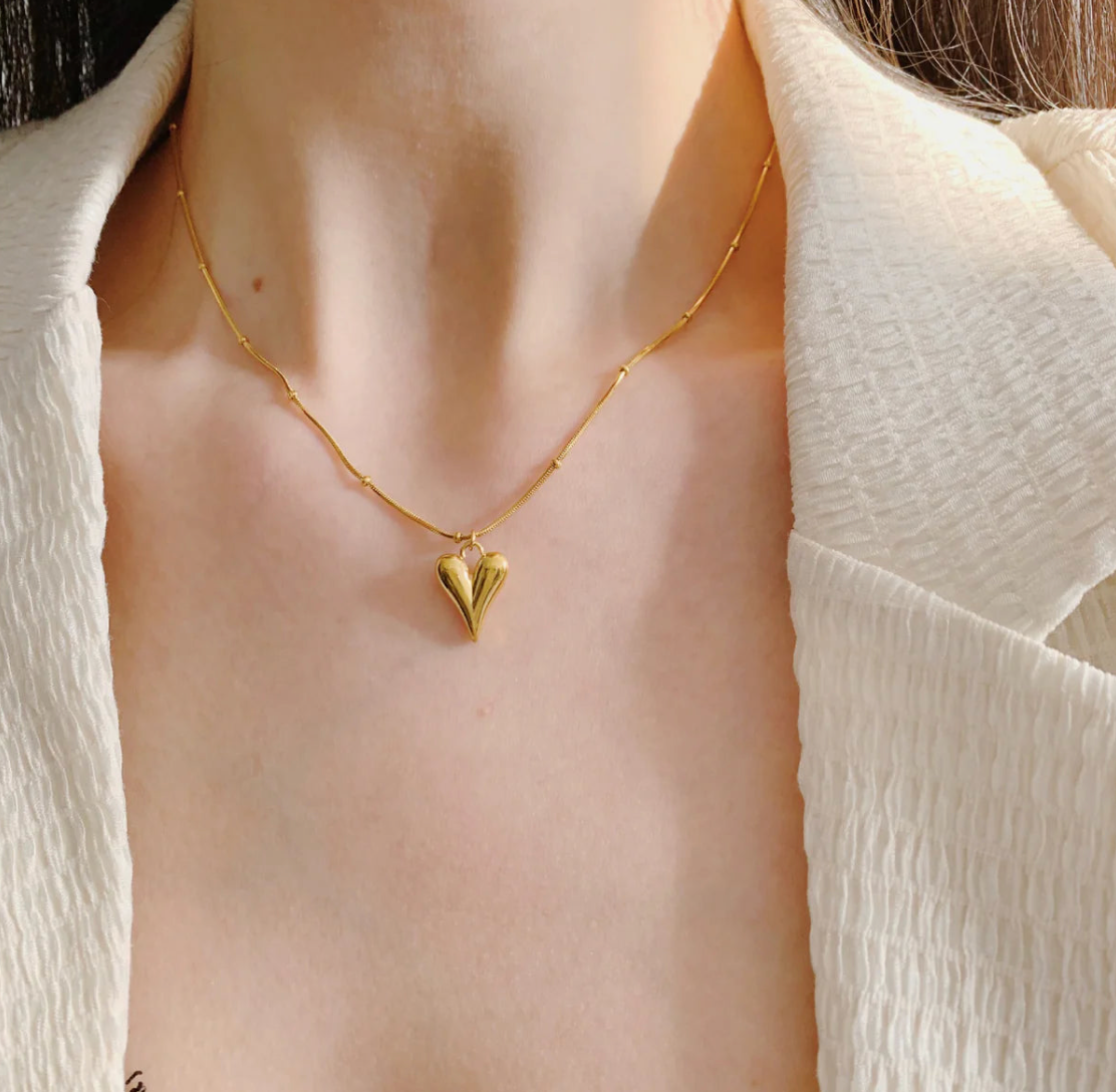 Anti-Tarnish Heart Theme Necklace Set