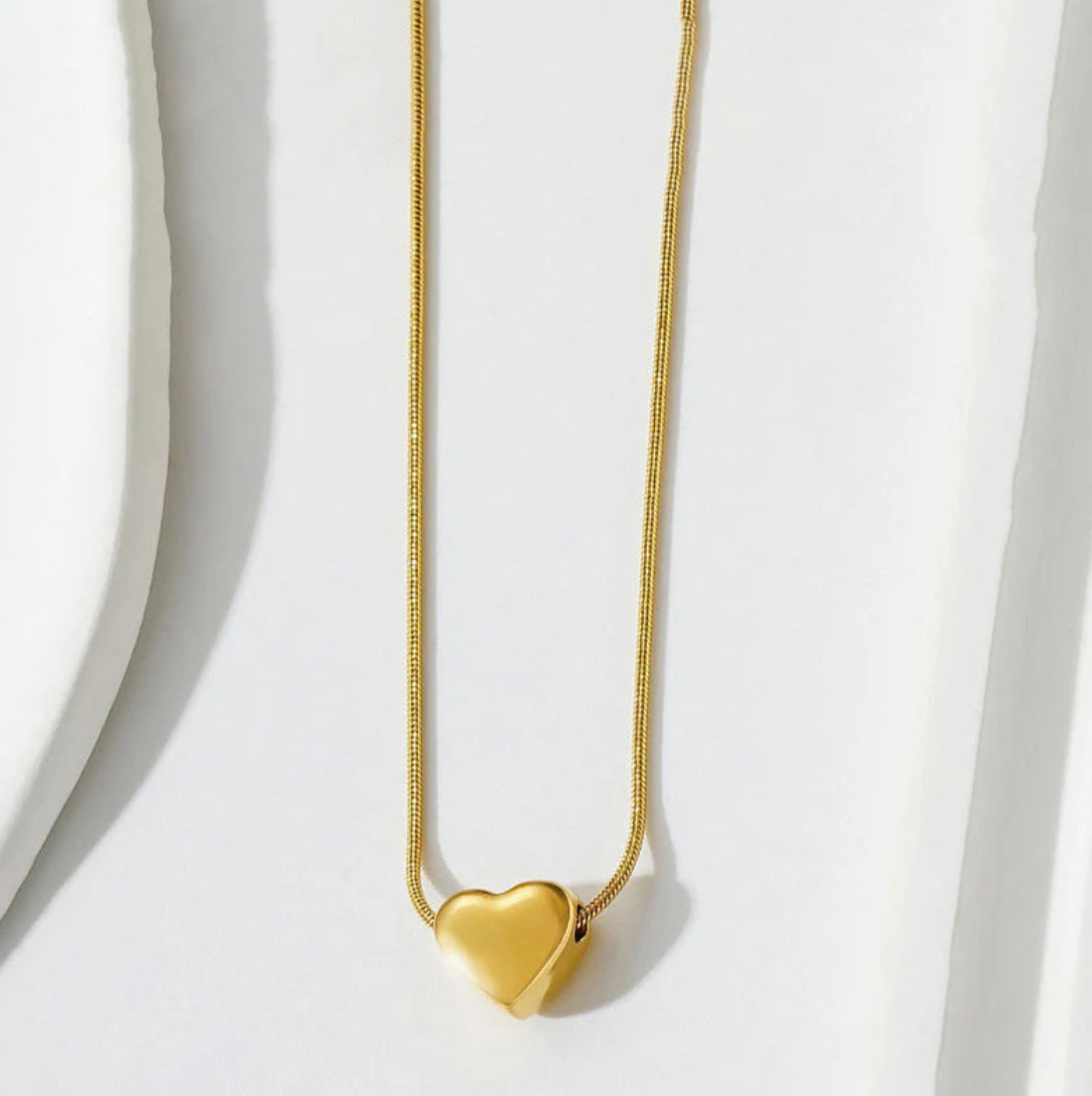 Anti-Tarnish Pure Heart Gold Necklace