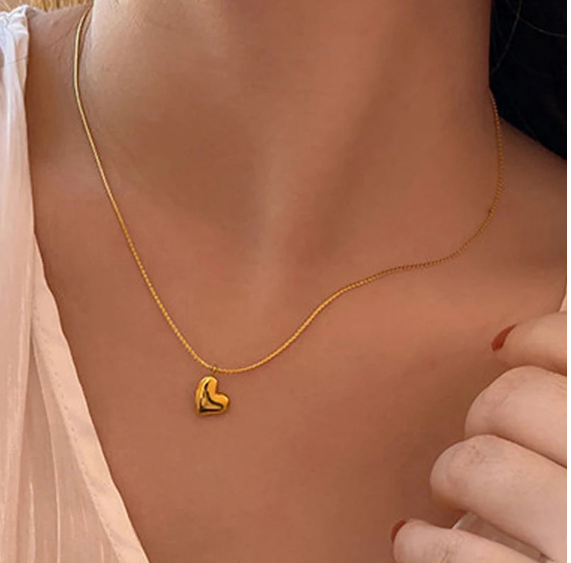 Anti-Tarnish Heartglow Necklace