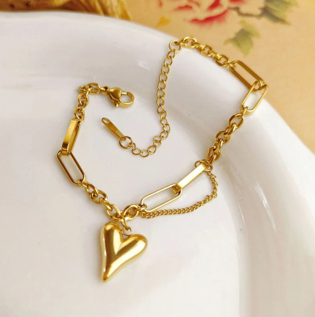 Anti-Tarnish Heart Charm Bracelet