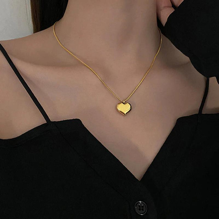Anti Tarnish Charming Heart Necklace